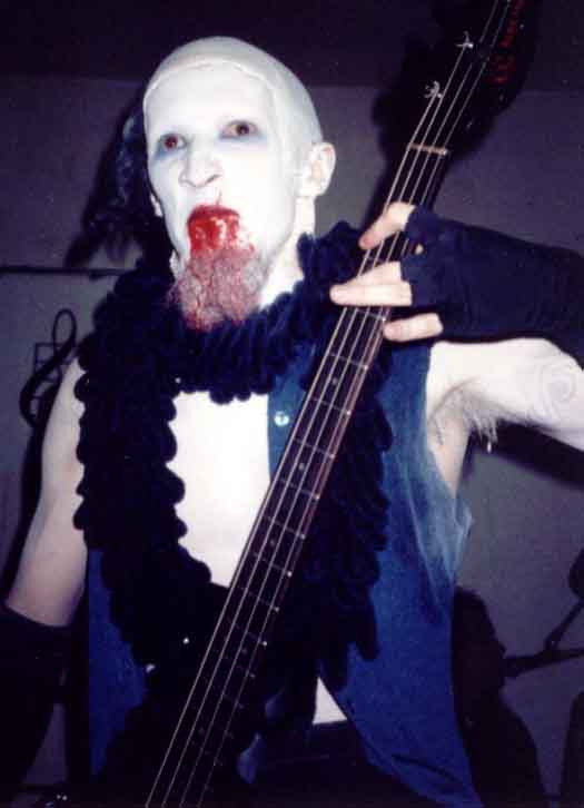 hnklbaldbloody.jpg